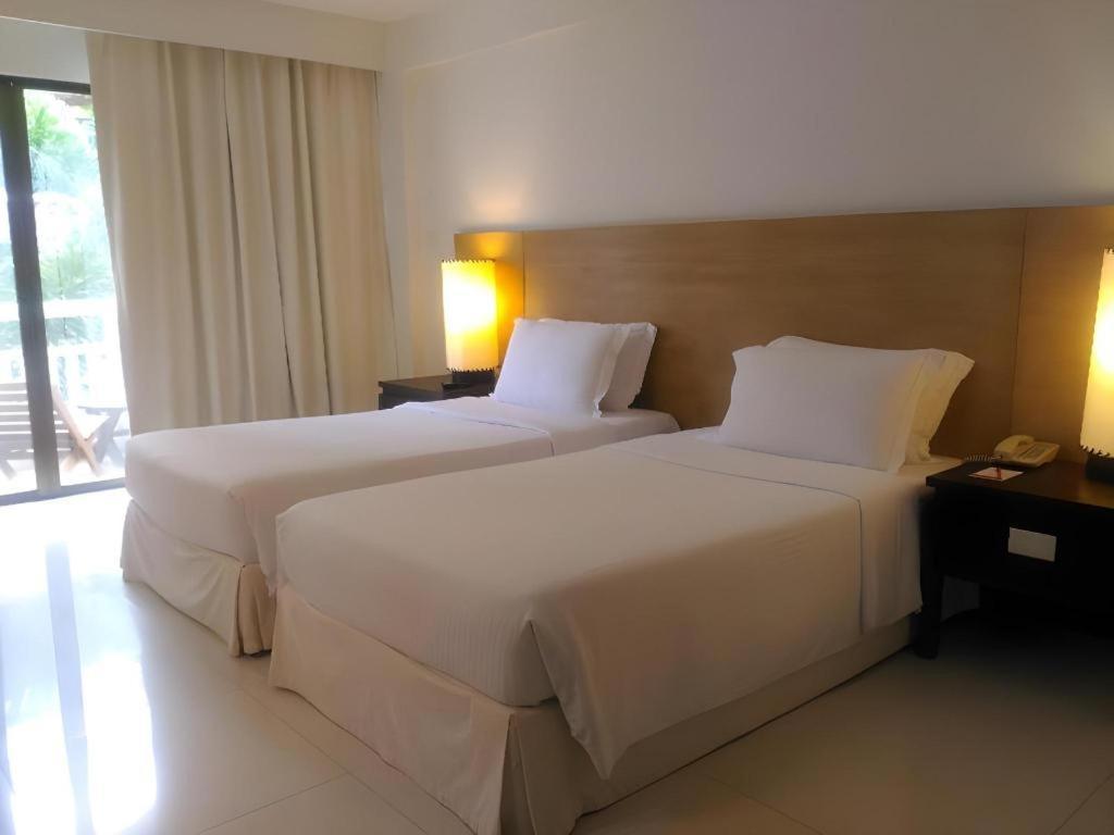 Ramada By Wyndham Phuket Southsea Hotell Karon Eksteriør bilde